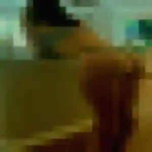 Louisa, 32 ans, disponible à Baud pour une rencontre coquine