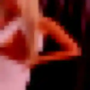 Oumaima, 19 ans, en ligne à Bougival pour un rencontre coquine