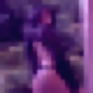 Elvire de Bron, 24 ans - rencontre coquine en toute liberté