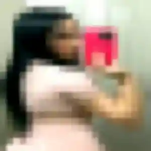 Sylvie (21 ans) à Carquefou cherche une rencontre maintenant