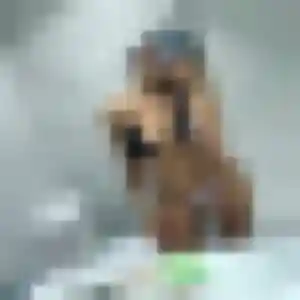 Leila de Chanteloup-les-Vignes, 34 ans - rencontre coquine discret