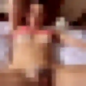 Nora, 31 ans, dispo pour rencontre coquine à Châteaugiron