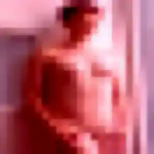 Photo de Amira à Châteauneuf-les-Martigues (38 ans) - rencontre coquine sans inscription