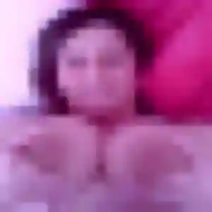 Bernadette, 32 ans, dispo pour rencontre coquine à Combourg