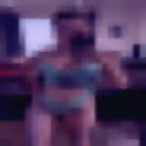 Mathilde, 32 ans, dispo pour rencontre coquine à Crosne