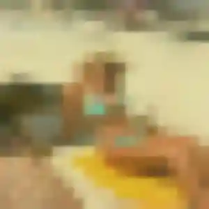 Rejoins Debora, 20 ans à Fécamp gratuitement
