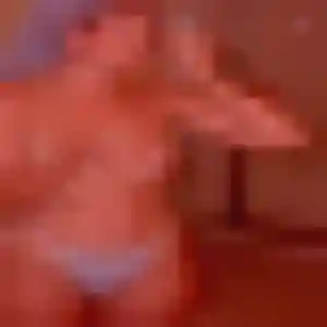 Profil de Ursula à Gan (29 ans) - rencontre coquine anonyme