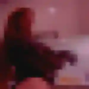 Agathe, 34 ans, en ligne à Garons pour une rencontre coquine