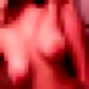Violette (19 ans) à Istres attend une rencontre ce soir