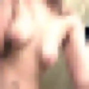 Photo de Alessandra à La Baule-Escoublac (34 ans) - rencontre coquine anonyme
