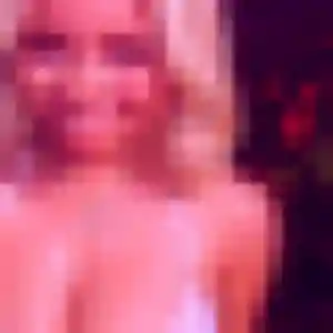 Yvette (22 ans) à La Ville-aux-Dames propose un rencontre coquine ce soir