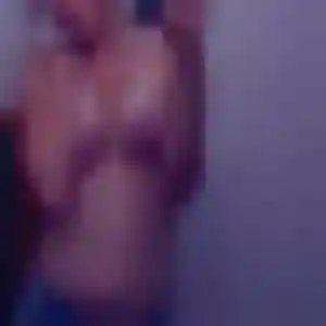 Photo de Nadine à Labruguière (33 ans) - rencontre coquine discret