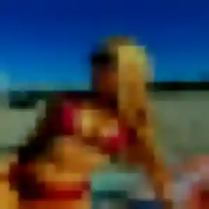 Salima, 28 ans, connectée à Lagnieu pour une rencontre coquine