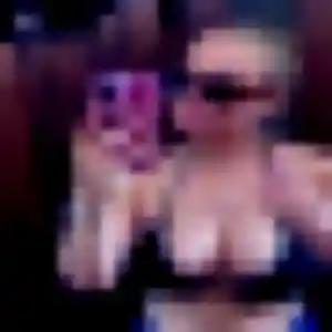 Lola, fille de 34 ans propose rencontre coquine à Le Muy