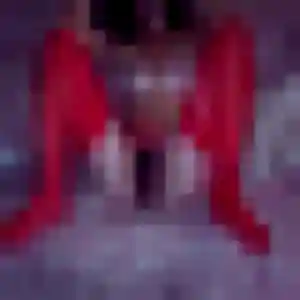 Photo de Sarah à Lège-Cap-Ferret (44 ans) - rencontre coquine anonyme