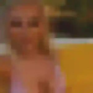Geraldine (25 ans) à Les Lilas cherche une rencontre maintenant