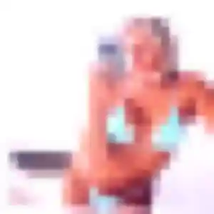Alexandra (19 ans) à Les Pennes-Mirabeau cherche un rencontre coquine rapidement