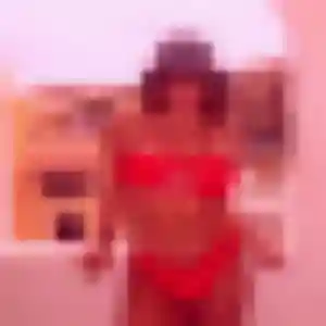 Louna (19 ans) à Liffré propose une rencontre ce soir