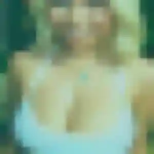 Contacte Rachida, 24 ans à Maizières-lès-Metz en privé