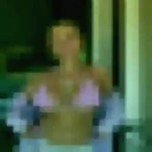 Clemence (36 ans) à Meyreuil cherche un rencontre coquine aujourd'hui