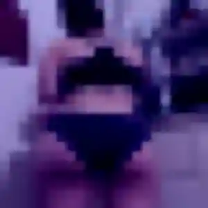 Photo de Hortense à Moirans (37 ans) - rencontre coquine discret
