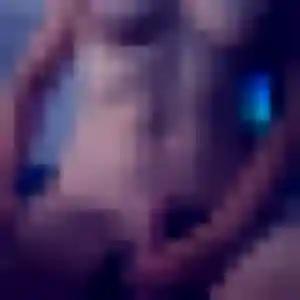 Photo de Karima à Petite-Forêt (23 ans) - rencontre coquine discret