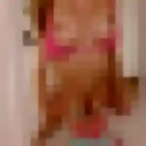 Clemence, 36 ans, en ligne à Ploemeur pour une rencontre coquine
