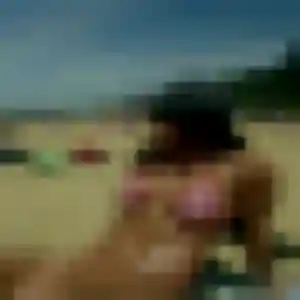 Photo de Agathe à Ploudalmézeau (35 ans) - rencontre coquine anonyme