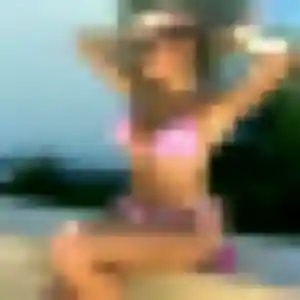 Rejoins Zoe, 28 ans à Pluneret en privé