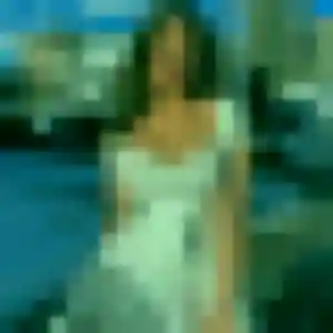 Yasmine, 19 ans, connectée à Port-Louis pour une rencontre coquine