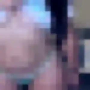 Photo de Candice à Questembert (21 ans) - rencontre coquine anonyme