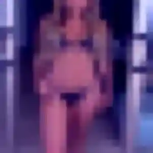 Profil de Brune à Quéven (21 ans) - rencontre coquine anonyme