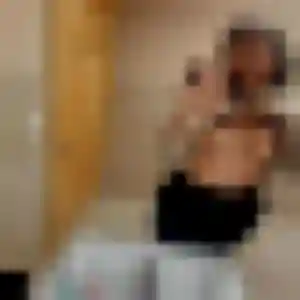 Charmante Zara, 33 ans à Rives-du-Loir-en-Anjou - la contacter