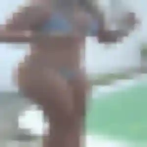 Photo de Chloe à Roye (19 ans) - rencontre coquine discret
