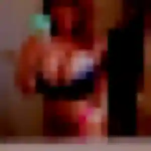Nolwenn (35 ans) à Saint-André-de-Cubzac cherche un rencontre coquine aujourd'hui
