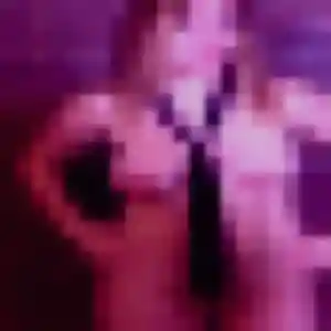 Rejoins Penelope, 27 ans à Saint-Étienne-au-Mont en privé