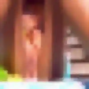 Sexy Theresa, 23 ans à Saint-Étienne-au-Mont - la contacter
