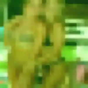 Noura, 34 ans, en ligne à Saint-Juéry pour une rencontre coquine
