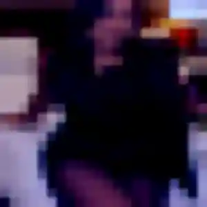Coralie, femme de 28 ans propose rencontre coquine à Saint-Loubès