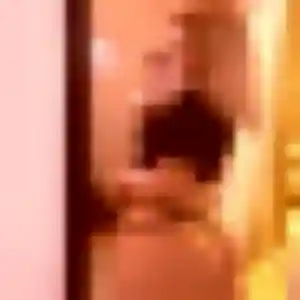 Photo privée de Erika, 21 ans à Saint-Mitre-les-Remparts - rencontre sans lendemain