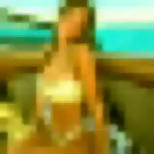 Profil de Giulia à Saint-Mitre-les-Remparts (23 ans) - rencontre coquine anonyme