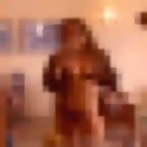 Henriette de Saint-Pierre, 40 ans - rencontre coquine discret
