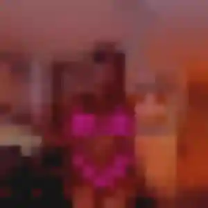 Gaelle, fille de 39 ans propose rencontre coquine à Salles
