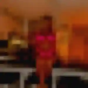 Theresa, 44 ans, en ligne à Thann pour une rencontre coquine