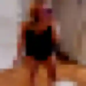 Charmante Deborah, 32 ans à Treillières - la contacter