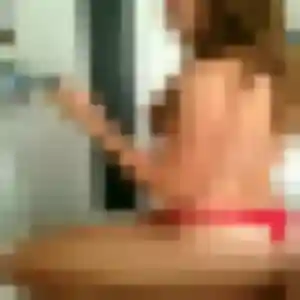 Nadine, 30 ans, disponible à Voisins-le-Bretonneux pour une rencontre coquine